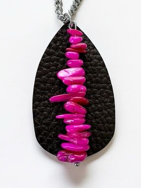 🆕 Gemstones and Faux Leather Pendant Necklace-Stainless Steel